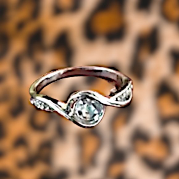 White golden fashion ring studded with super flash zircon rhinestones sparkle s7 - Picture 3 of 6